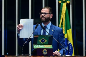 Seif questiona transferência da gestão do Porto de Itajaí e aciona TCU