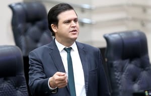 Deputado Thiago Silva destinou R$ 2 milhões a instituto investigado por corrupção