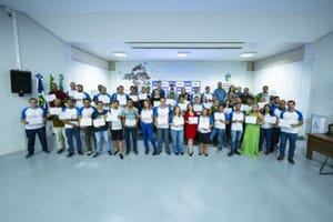 Prefeitura forma mais 250 alunos de cursos profissionalizantes