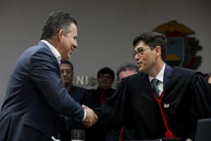 Governo repassa R$ 33 mi para o MP pagar 'penduricalhos'