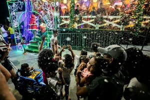 Carreta decorada do Natal da Gente 2024 retorna ao Parque das Águas