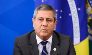 Braga Netto passará por audiência de custódia ainda neste sábado após ser preso
