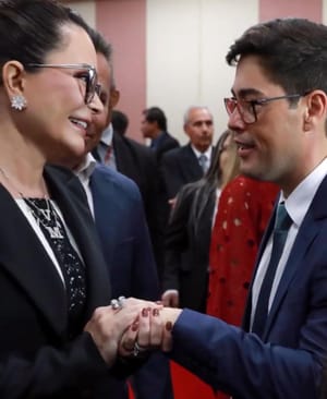 Procurador-Geral ou escudo político? Deosdete Cruz Júnior encerra mandato marcado por alinhamento ao governo Mauro Mendes