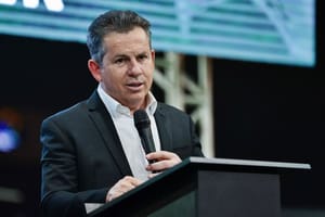 Gestão Mendes em favor do agronegócio e garimpo em contraponto à crise social e à violência