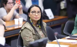 Comissão aprova projeto que assegura contrato em braile para pessoa com deficiência visual