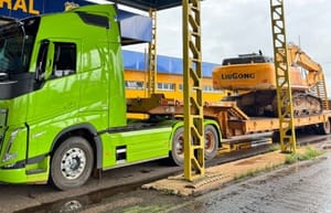 Escavadeira hidráulica furtada é recuperada em Pontes e Lacerda/MT
