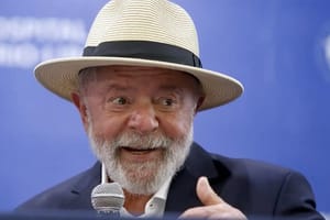 Sob Lula, Brasil volta a ser país de classe média, aponta estudo