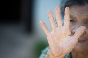 Senado analisa projeto que endurece penas para homicídio de idosos