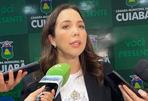 Prefeito Abílio acusa vereadora Maysa Leão de espalhar fake news sobre vale-transporte das CADs