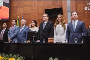 Quem governa Mato Grosso: Mauro Mendes ou Virgínia Mendes?