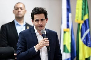 Obra não vai parar”, diz secretário sobre obra já parada. Genial!