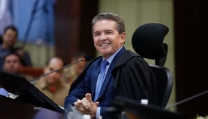Por falta de provas, juiz arquiva processo contra Sérgio Ricardo em caso do 'mensalinho' na Assembleia