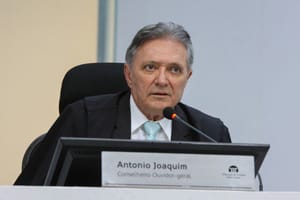 TCE-MT aponta direito de servidores à devolução de contribuição previdenciária cobrada indevidamente