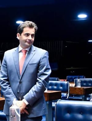 Fabinho Garcia , sócio-administrador de empresa em Brasília com R$ 27 milhões de capital social