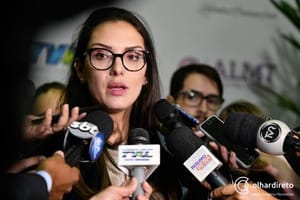 “Deputados desanimam com candidatura de Janaina Riva ao Senado após anúncio de um de seus irmãos para sua vaga na ALMT”