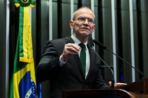 Contarato pede apoio para projeto que beneficia pessoas com fibromialgia