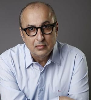 Da Ignorância à Arrogância: Abílio Tenta Redefinir a Direita Sem Conhecer a História de Júlio e Jayme Campos, Símbolos da Direita Ideológica Coerente — e Não Radical — de Mato Grosso
