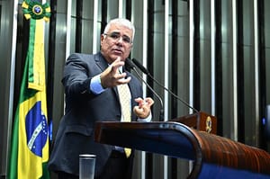Girão questiona interferência política do STF em proposta de anistia na Câmara