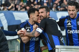 Revista de imprensa de Pisa: as manchetes dos jornais nas bancas