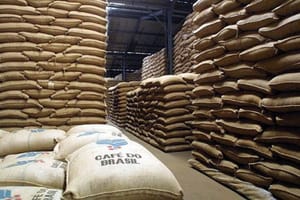 Brasil bate recorde histórico de receita com exportações: R$ 84,3 bilhões