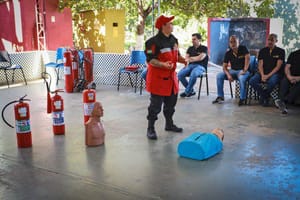 Servidores do TCE-MT passam por capacitação de brigada de incêndio e primeiros socorros
