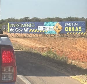 🚨 PROPAGANDA SELETIVA NA BR-163 — GOVERNO MENDES “ESQUECE” O BNDES E LULA 🚨