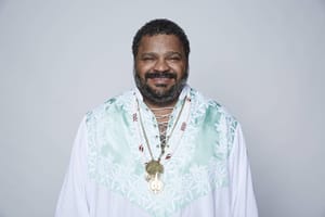 Cantor Arlindo Cruz morre aos 66 anos