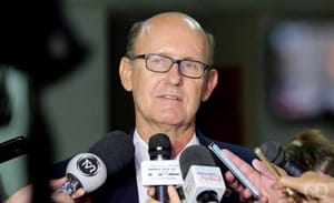 “De eterno suplente a cinco mandatos: a persistência de Avalone”