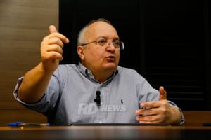 Pedro Taques detona Mauro Mendes por desprezar delegacia da mulher e gastar R$ 2 bilhões no “Parque dos Bilionários”