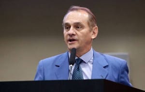 Wilson Santos critica falta de política habitacional: “nenhuma casa popular entregue em Cuiabá”