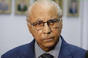 Júlio Campos ironiza Abílio: “fala muita asneira e agora virou mãe Dinah da política”
