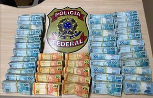 PF flagra esquema na AL de emendas em associações culturais de fachada e apreende R$ 400 mil que seriam entregues a deputada estadual