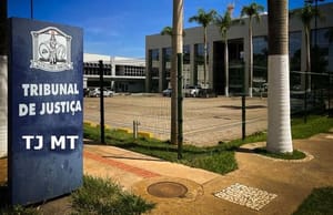 Servidores do Judiciário de Mato Grosso param e ameaçam pedir intervenção federal contra interferência de Mauro Mendes
