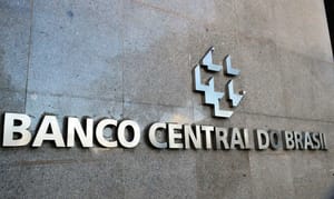 Banco Central alerta para risco de aumento de juros e restrição de crédito com suspensão de consignados em MT