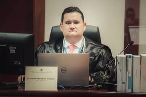 Justiça absolve réu Edmilson José dos Santos em ação de improbidade administrativa
