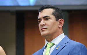 Deputado Eliseu Nascimento vira notícia nacional ao espalhar fake news sobre evento no autódromo e passa vergonha ao atribuir vaia no Rio Grande do Sul a “homenagem a Lula em Cuiabá”