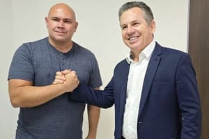 Prefeito Abílio, do PL de Bolsonaro, silencia e não defende Eduardo após ataque de Mauro Mendes