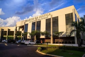 Tribunal ordena retificação no PROCON-MT após classificação considerada distorcida e prejudicial