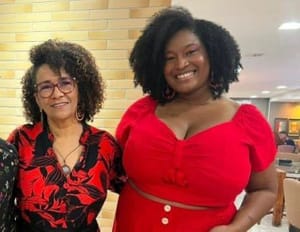 A ironia de Edna Sampaio: quem foi cassada por desviar verba de mulher periférica agora festeja a prisão do ex-presidente Bolsonaro.