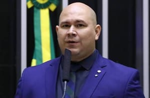 Med Wuiick denuncia atraso de pagamento da Empresa Cuiabana de Saúde na gestão Abílio Brunini