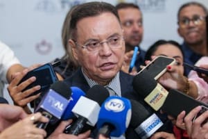 🚨 Botelho escracha Abílio: “Egocêntrico, oportunista e sem lado — muda conforme o que dá voto”