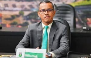Didimo Vovô consolida liderança da oposição e expõe fragilidades da gestão Abílio na Câmara