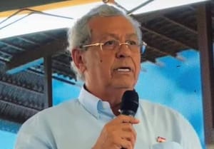 Acordo de família, não de projeto: vídeo expõe Jayme Campos como cacique da velha política e transforma pré-candidatura em blefe