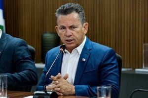 Mendes volta a atacar adversários, mas foge de explicações sobre o "Escândalo da Oi"