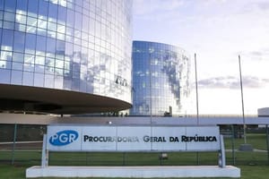 PEC DA RENOVAÇÃO ALCANÇA MINISTÉRIO PÚBLICO: PROMOTORES E PROCURADORES TERÃO MANDATOS FIXOS E APOSENTADORIA AOS 65