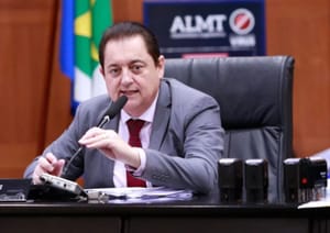 Mauro Mendes tenta tirar Sebastião Rezende da União Progressista, aliado histórico do governo, para abrigar desabrigados do PRD