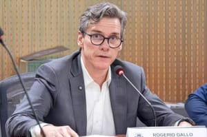 Secretário Rogério Gallo transfere empresa para a esposa e muda nome do negócio após denúncia na imprensa de conflito de interesses na SEFAZ