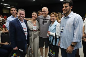 Ultimato em Várzea Grande: Promotora dá 10 dias para Flávia Moretti explicar proteção a secretário investigado por cartel