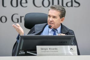 IGNORANTE - Sérgio Ricardo rebate “circo” de Mauro Mendes e manda ex-governador estudar