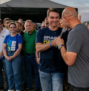Abilio compara Marcha para Jesus a Carnaval e Parada LGBT+ e tenta justificar palanque político